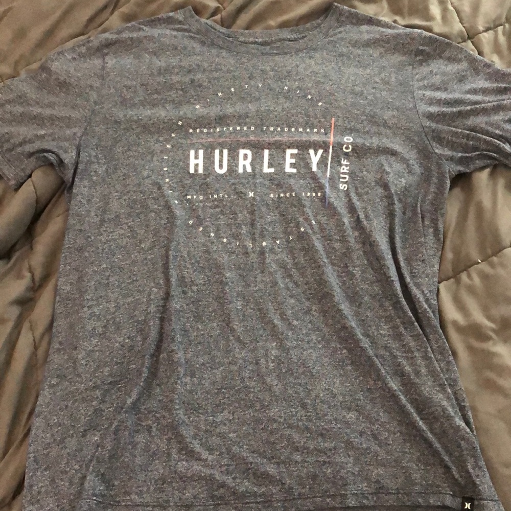 Hurley t shirt